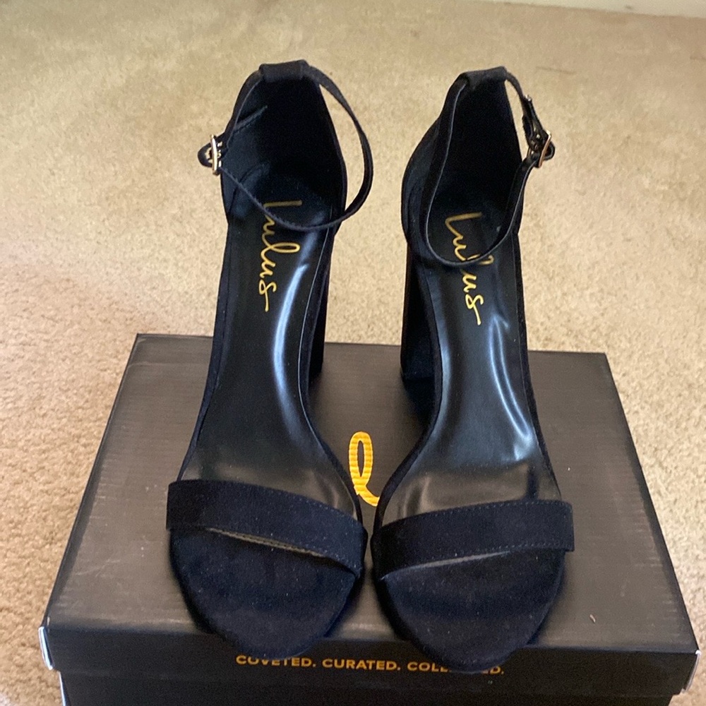 Lulu Taylor Black suede like heels, size 8 1/2. NEVER BEEN WORN!